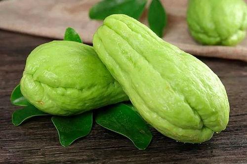 耳瓜怎么吃佛手瓜视频,佛手瓜的多样吃法展示